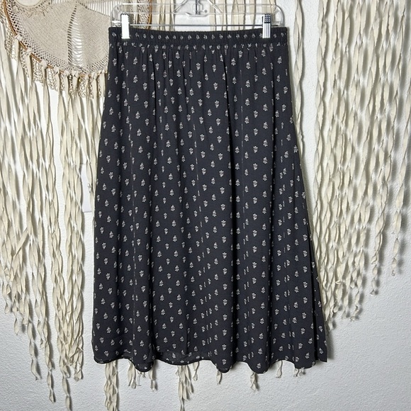 Garnet Hill Gray Viscose Blend Lined Midi Skirt with Pockets Size 10 - Picture 4 of 9